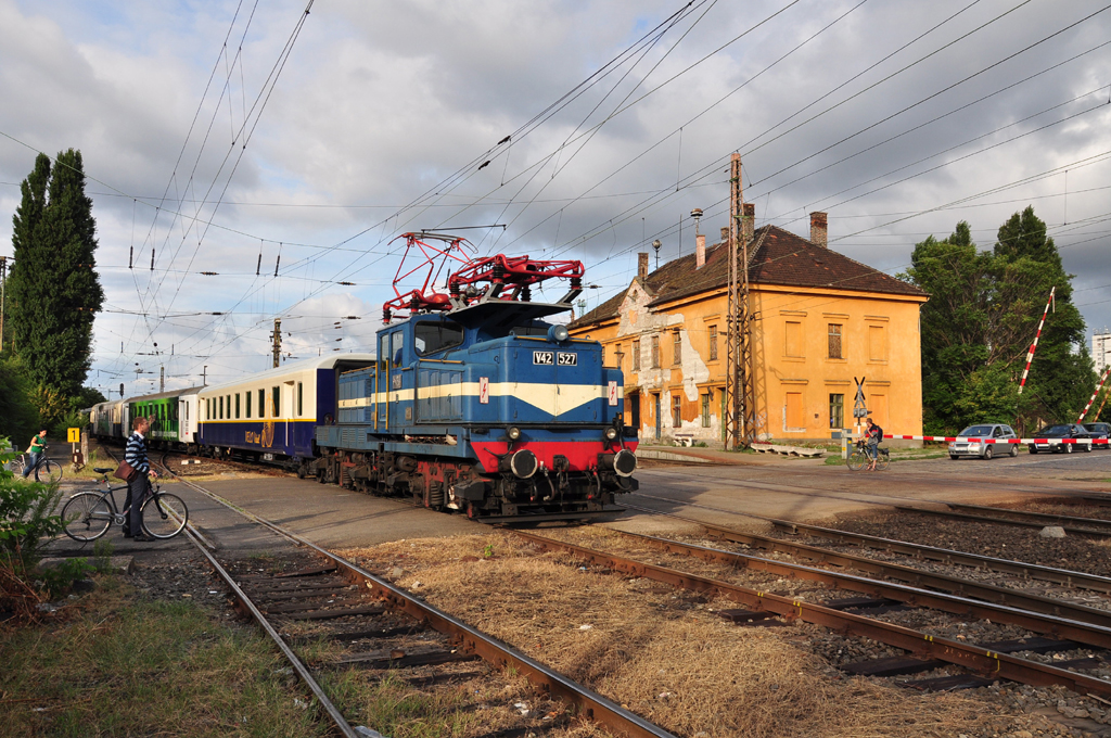 Utolsó kilométerek a Füsti kapuja előtt<br>A képre kattintva fotógaléria nyílik<br>(a felvételeket a szerző készítette)</br>