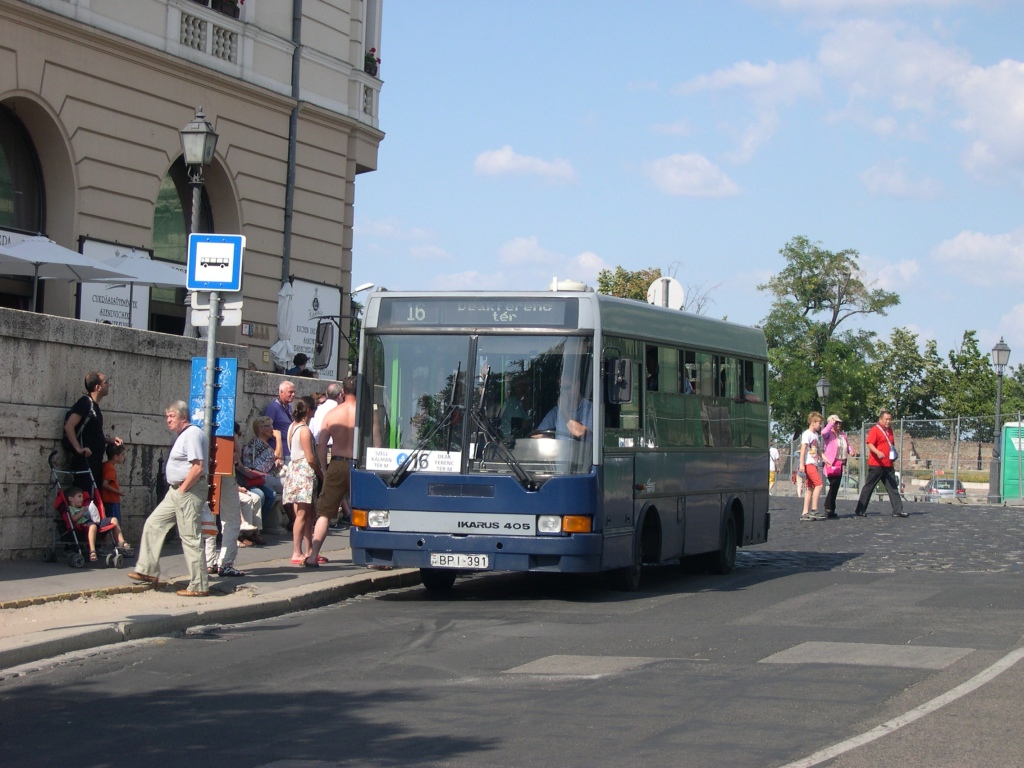 Sűrűbb követés, új éjszakai járat: javuló közlekedés a Budai Várban