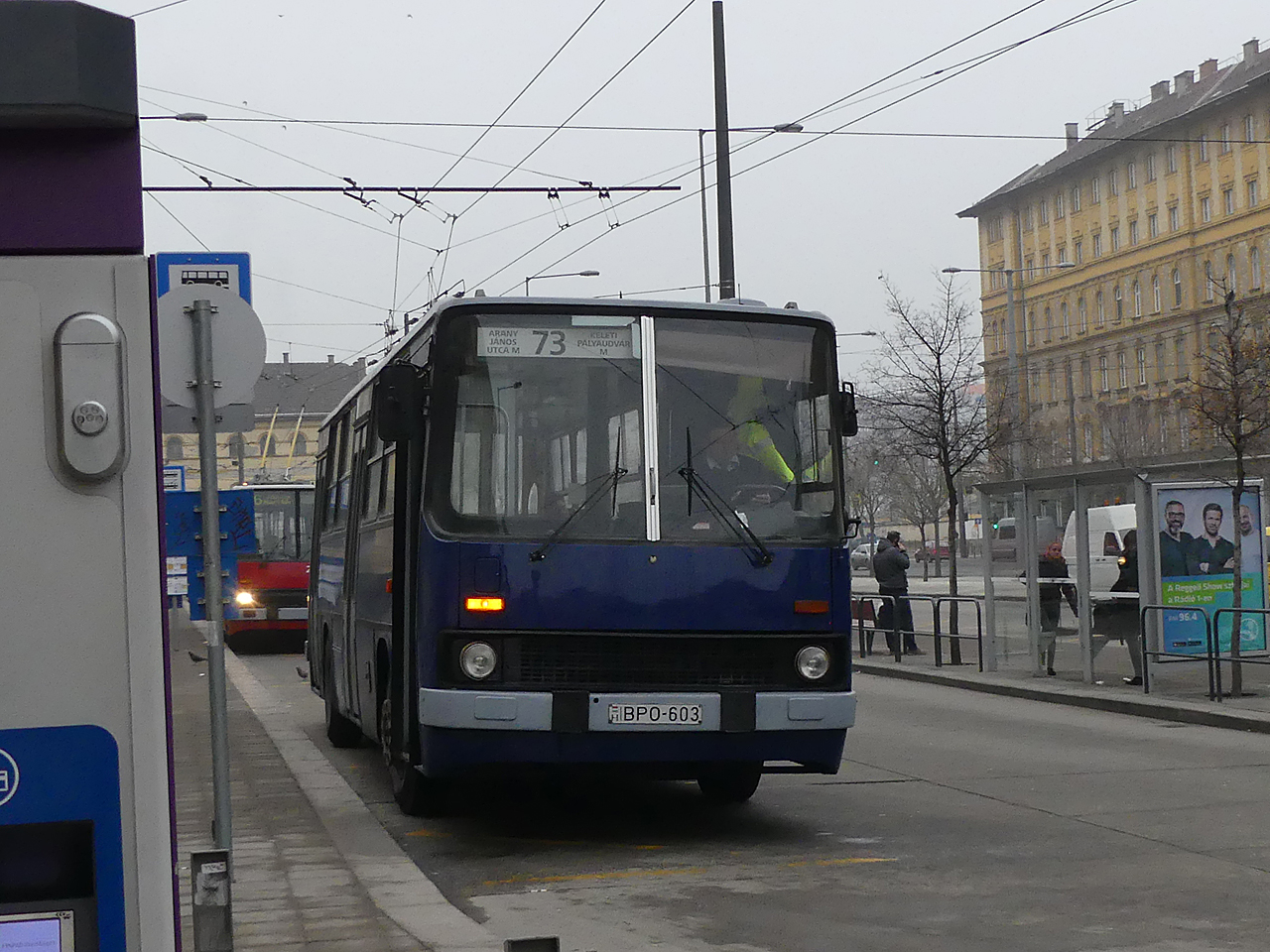 Autóbusz a 73-ason... A képre kattintva galéria nyílik (a szerző felvételei)