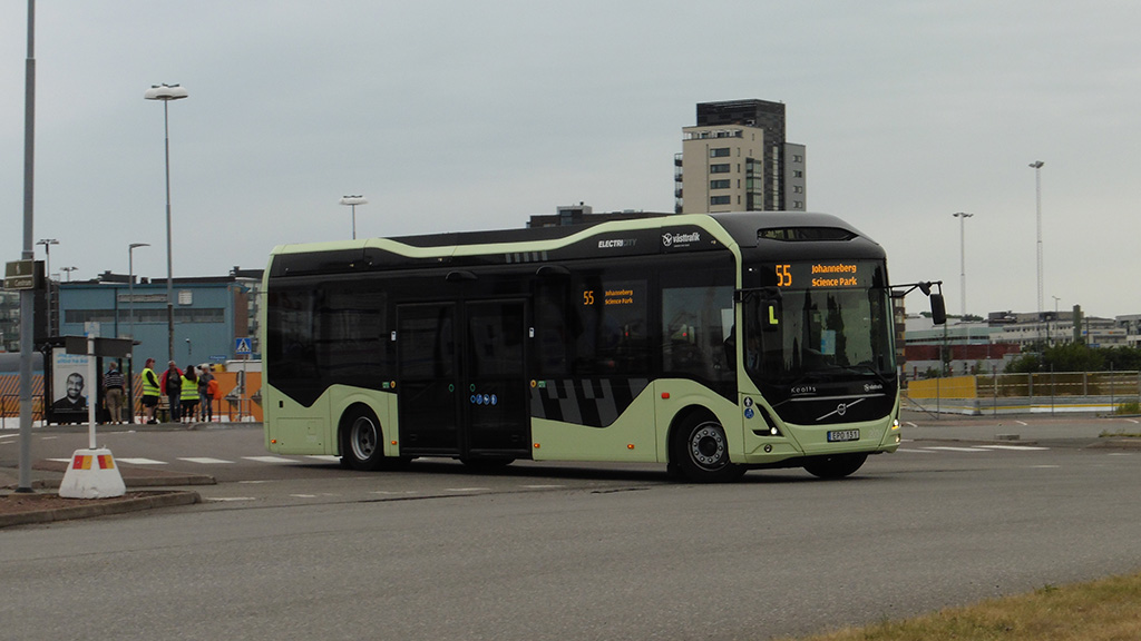 Az első hátom elektromos busz így néz ki, szintén 2015-ben álltak forgalomba, és ezek is ott ólálkodtak a Volvo Ocean Race környékén