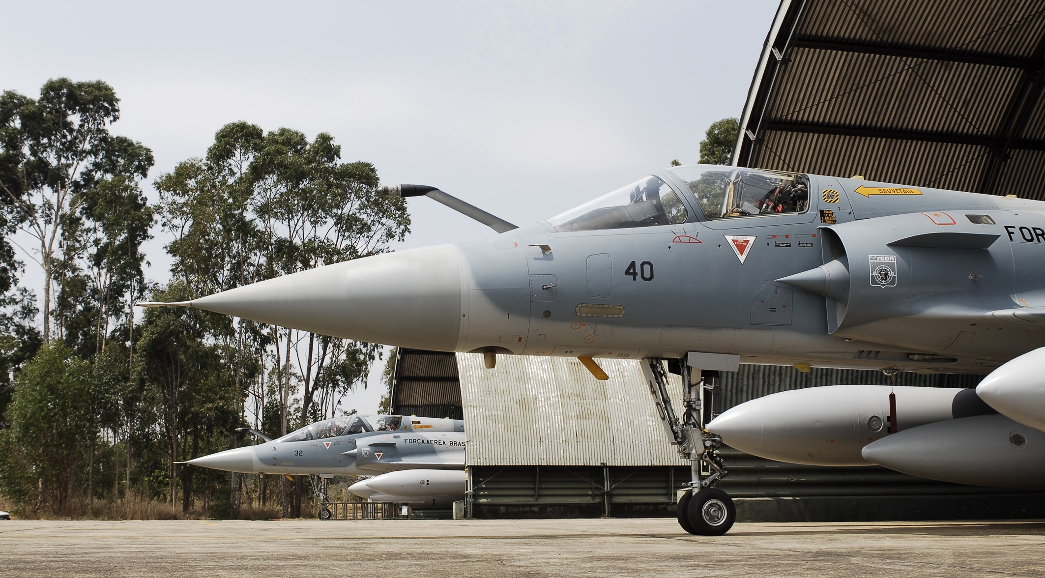 Őrségváltásra várva: a brazil Mirage 2000-esek <br>(foró: Dassault)