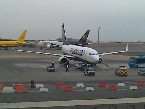 A Ryanair alaposan kihasználná a Malév leállását, de az új járatok körül sok minden nem dőlt még el