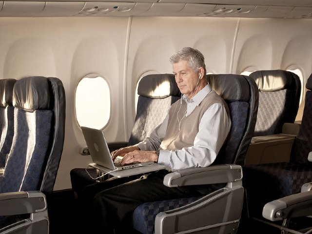 Az üzleti utasok számára különösen fontos szempont, hogy legyen a fedélzeten is internet
