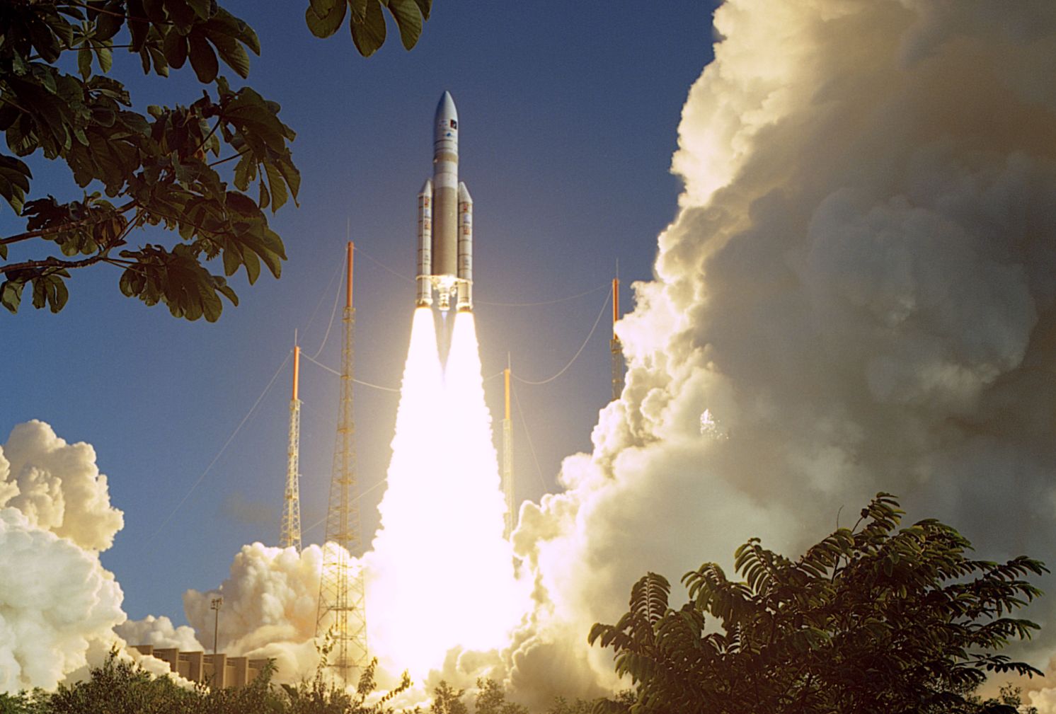 Új szerkezetben kell folytatni az Ariane-programot is