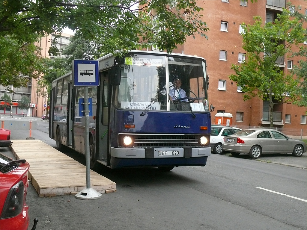 A pótlón nem utaznak sokan <br> (a szerző felvételei)