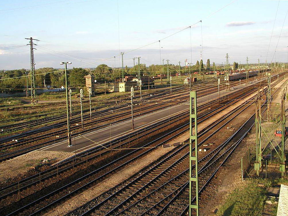 Rákos állomás helyzetét a kelet-pesti térségek városszerkezeti alulfejlettsége határozza meg<br>(forrás: keptar.trainmodeller.hu)