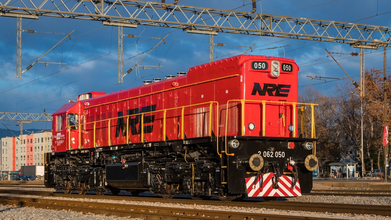 Három 2062-es dízelgépet szerez be a Rail Cargo Carrier Croatia a HZ Cargótól az NRE-n keresztül, az első mozdony futópróbái már zajlanak. A képre kattintva galéria nyílik (fotók: Toma Bačić)